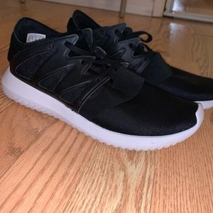 ADIDAS TUBULAR VIRAL (BLACK)
